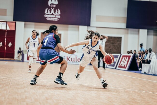 As men's team tries to figure out Cambodia, Gilas girls put on a show