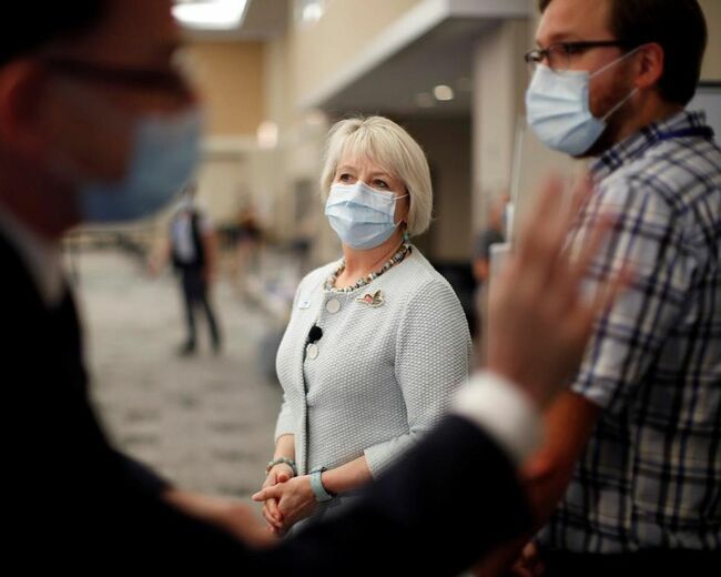 B.C.’s top doctor pushes for vaccinations as COVID-19 cases climb