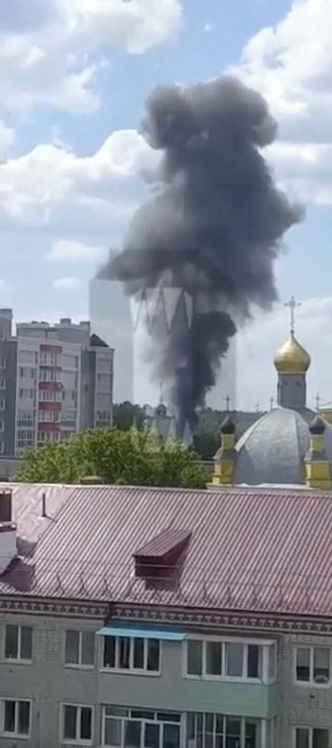 Four Russian military aircraft shot down near Ukraine, Russian daily reports