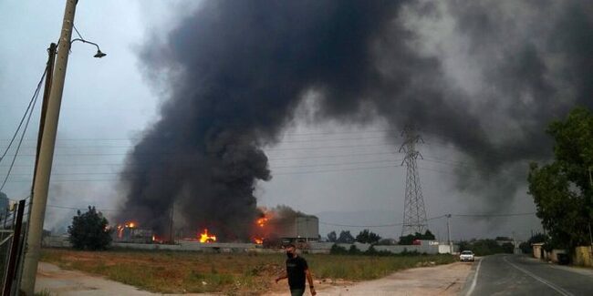 Over 1,000 electricity poles burnt in Athens fire