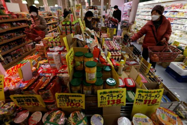Japan April wholesale prices rise 5.8%, but pace slows for 4th straight month