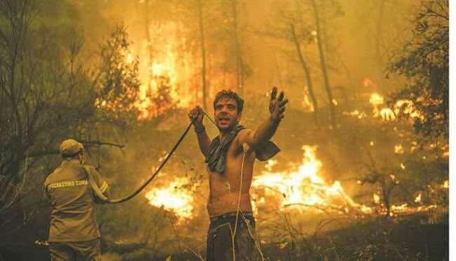 Blaze ravages Evia island ‘like a horror movie’