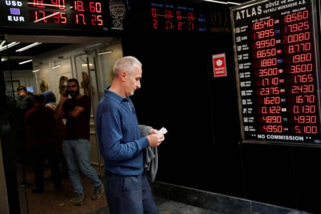 Dollar rises to 5-week high on inflation worries; lira falls
