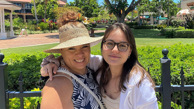 2nd-generation STEM scholar a first for UH Hilo program