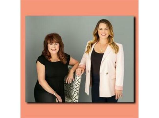 Close Up Radio Spotlights Tess Cox and Chelsea Cox of Tess Cox & Associates LLC