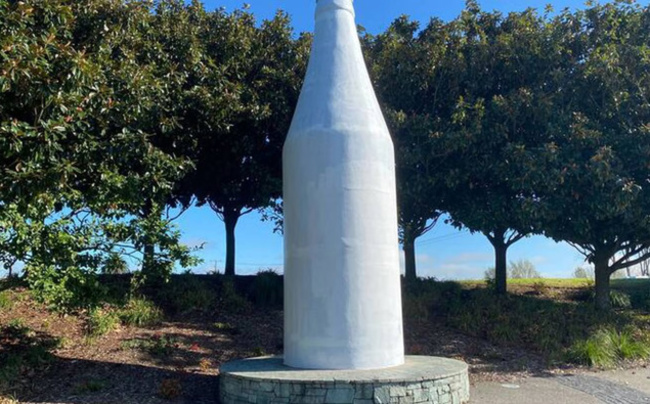 Here's why Paeroa's famous L&P bottle is suddenly completely white