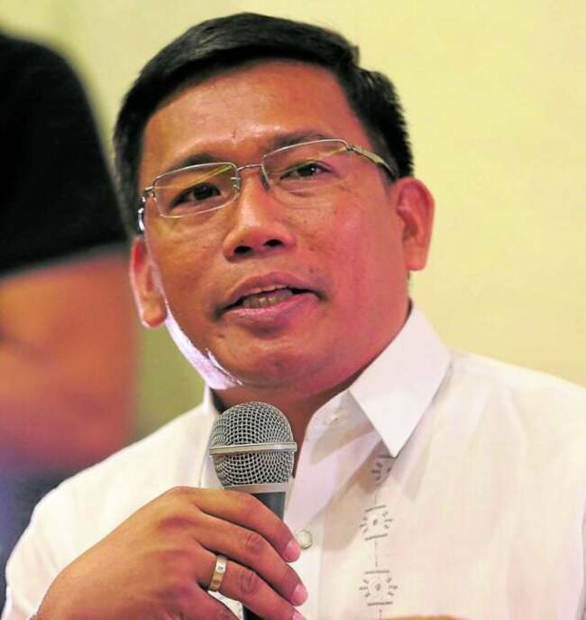 Degamo lawyer: Former DOJ exec in bribery try