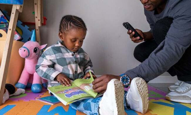 3-year-old stands out for reading skills