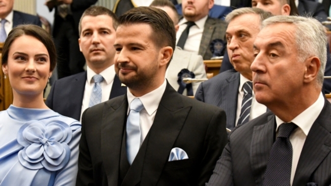 Montenegro's new president takes oath of office