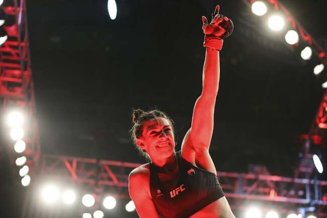 Mackenzie Dern dominates at UFC Fight Night