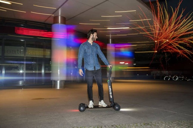 Lowered Max Speeds on e-Scooters Sends them Sidewalks