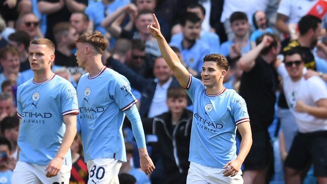 Man City celebrate their fifth Premier League title in six seasons with win vs. Chelsea