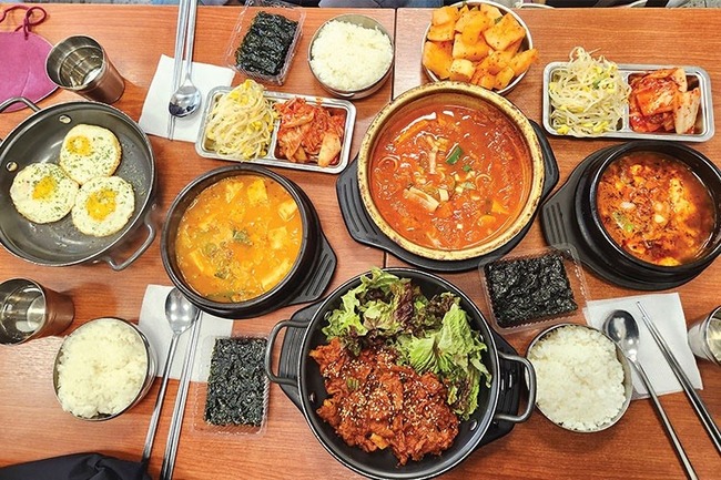 How to mind your table manners in Korea