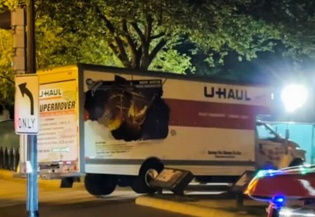 Truck crashes near White House, driver detained – Secret Service