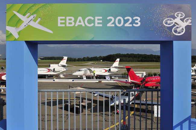 Memo: Business Aviation Needs To Be Less Private