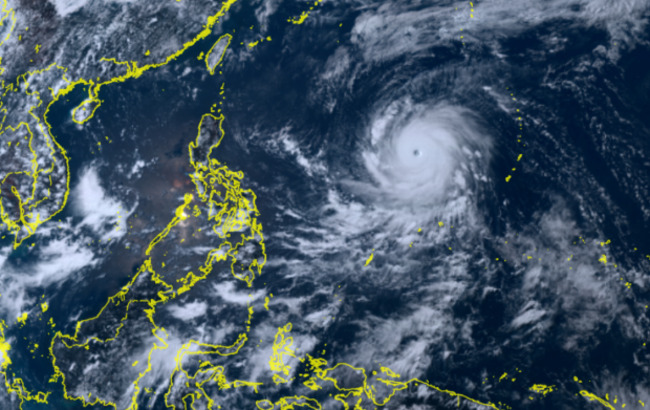 Rain to persist in parts of PH as Super Typhoon Mawar looms outside PAR