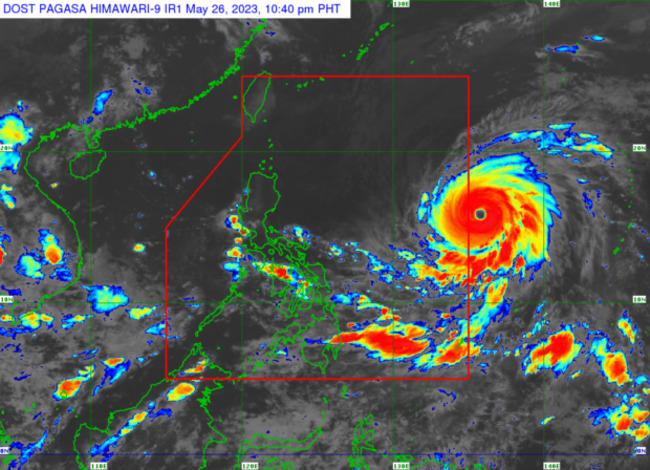 Super Typhoon Mawar slightly weakens; PAR entry by Saturday morning — Pagasa