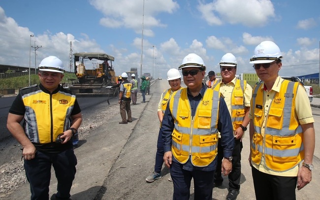 PAN BORNEO HIGHWAY: SUNGAI TANGAP-PUJUT LINK PACKAGE 89 PCT COMPLETED