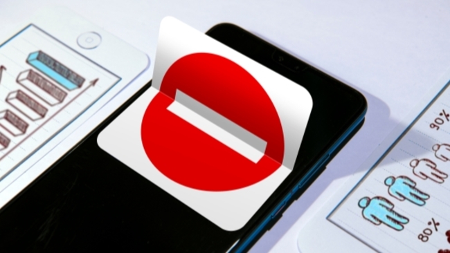 China closes 66,000 online accounts for rumormongering, imposture