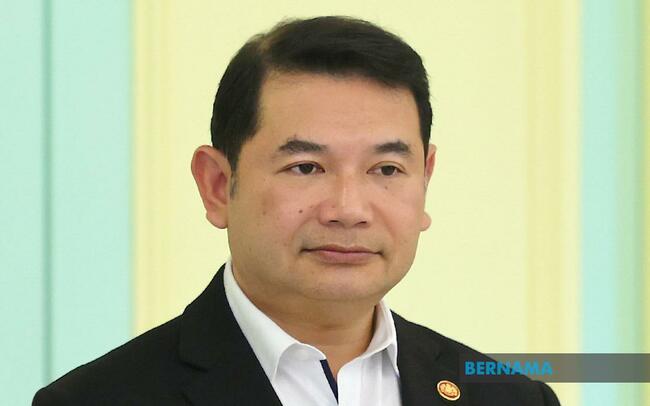 NO PLANS TO REVISE ECONOMIC GROWTH PROJECTION -- RAFIZI
