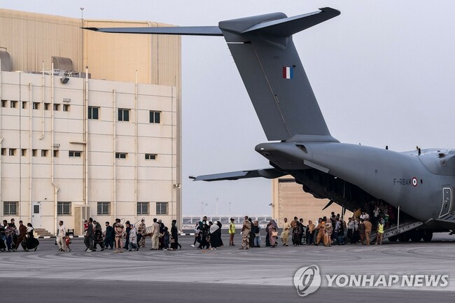 (2nd LD) Some 380 Afghan evacuees to be airlifted to S. Korea Thursday: foreign ministry