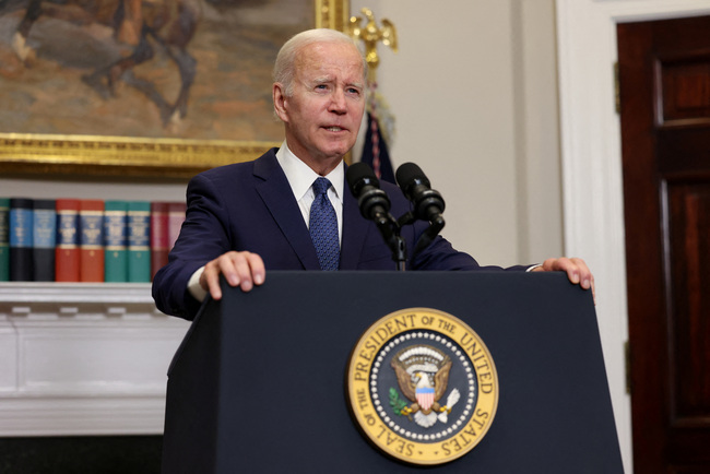 Biden and McCarthy reach a final deal to avoid default (AUDIO)