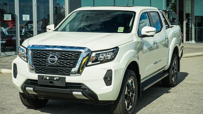 Used 2023 White Pearl Nissan Navara ST-X Utility Dual Cabfor sale in Morley, WA