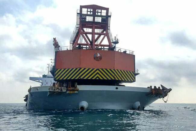 Malaysia searches Chinese ship suspected of looting WWII wrecks