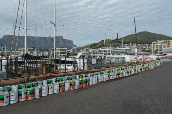 Yes we can! Cape Town charity breaks world record for longest line of food cans