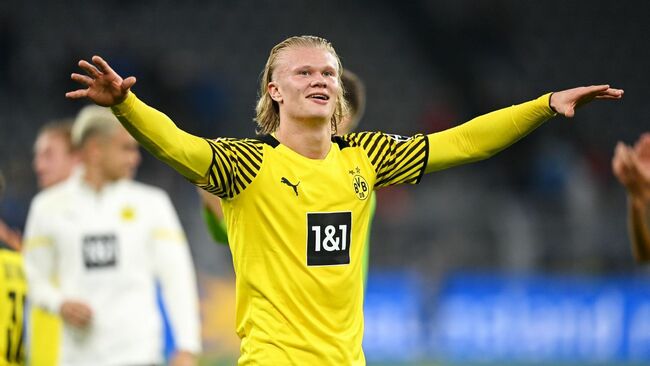 Manchester United make Dortmund's Erling Haaland priority target next season - sources