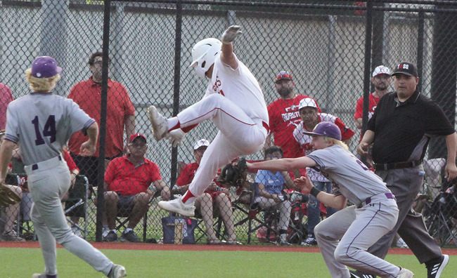 Greyhounds face Sinton once again