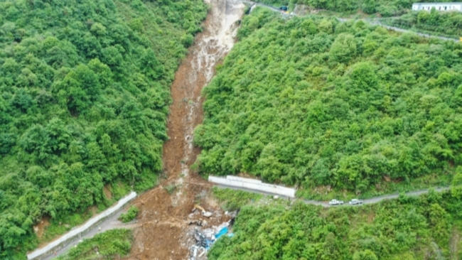 19 dead after mountain collapse in SW China
