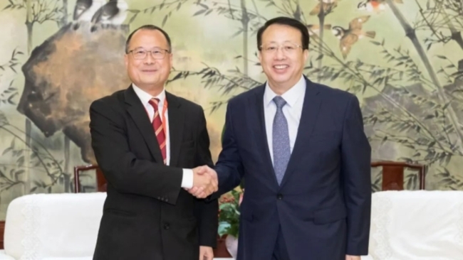Shanghai and Hong Kong strive for win-win cooperation