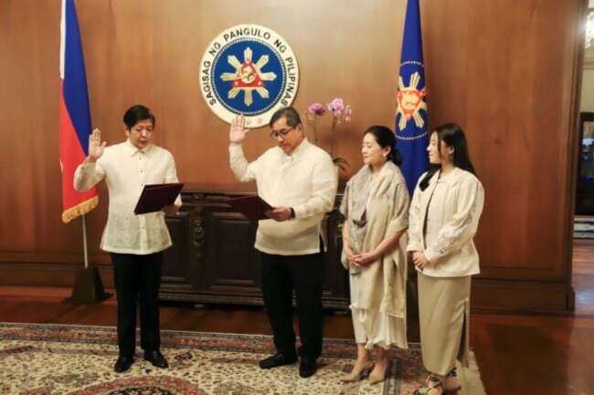 Ted Herbosa takes oath as new health secretary