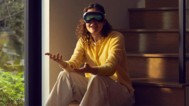 Apple Stock Drops After Vision Pro Headset Announcement