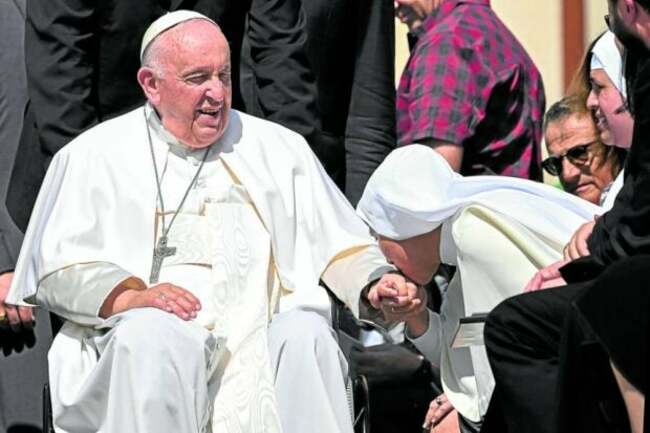 Pope Francis to undergo hernia operation