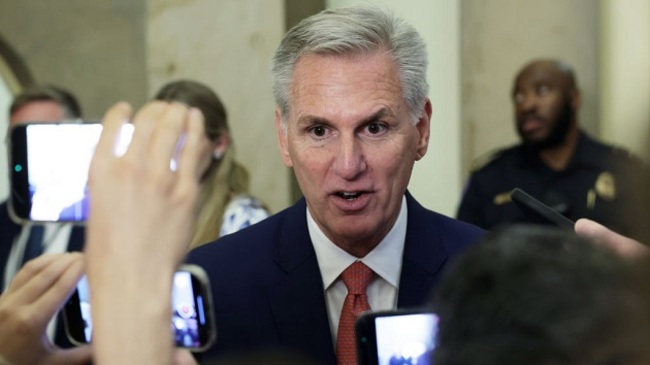 Standoff between McCarthy, hardline Republicans continues as House remains in recess