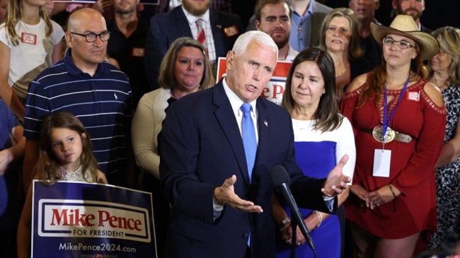 Onetime Trump loyalists Pence and Christie sharpen their challenges on campaign trail: ANALYSIS