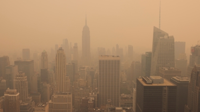 New Yorkers suffer over smoke from Canadian wildfires