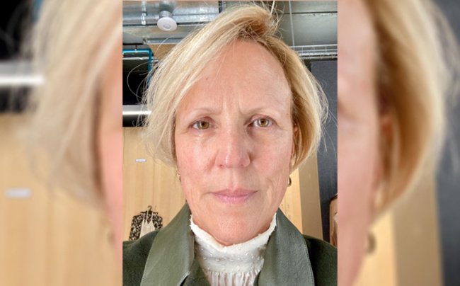 Hilary Barry shares no-makeup selfie