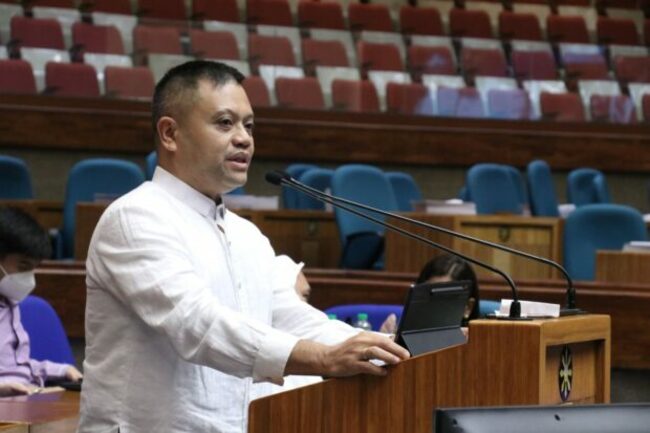 Cong. Matugas says case against father politically motivated by rival camp of Gov. Barbers