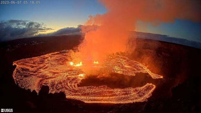 Kilauea volcano erupts in Hawaii, lava confined to crater