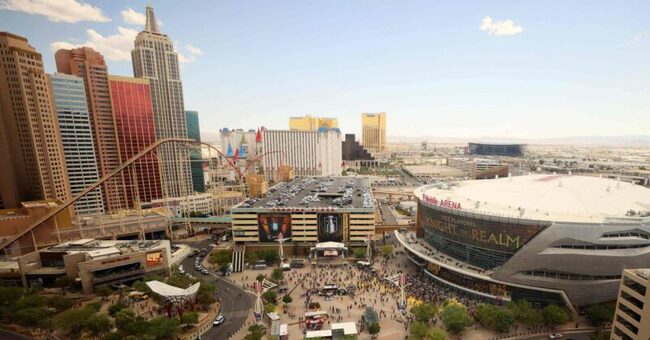 The Vegas Golden Knights just before victory in the Stanley Cup. – •