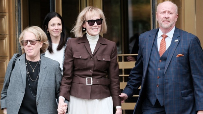 Judge allows E. Jean Carroll to amend pending defamation lawsuit against Trump