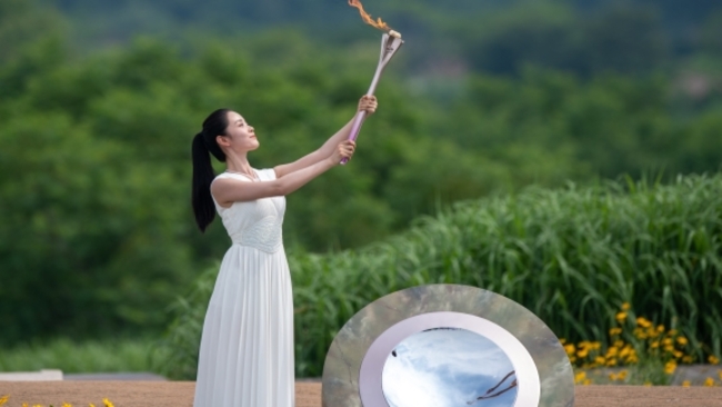 Flame for Hangzhou 2022 Asian Games lit in Liangzhu culture site