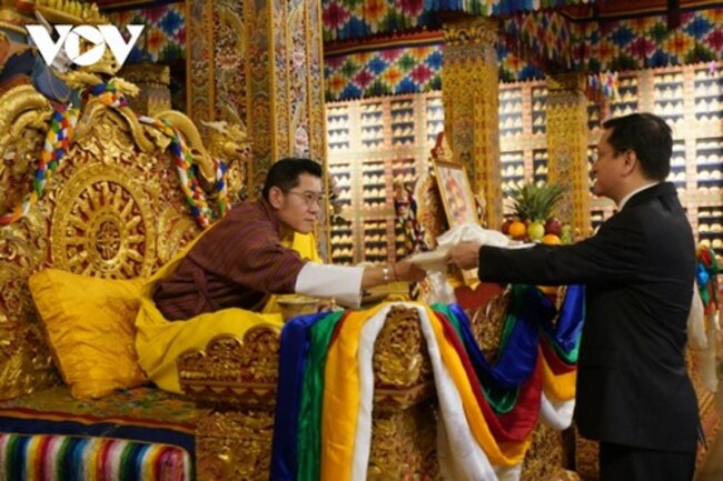 Vietnam and Bhutan promote friendly relations