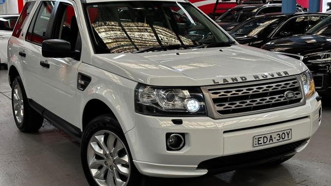 Used 2014 White Land Rover Freelander 2 TD4 Wagonfor sale in Girraween, NSW