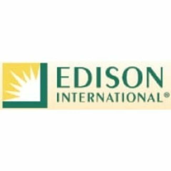 Pensionfund Sabic Sells 3,000 Shares of Edison International (NYSE:EIX)