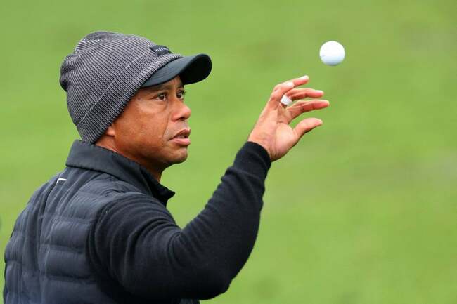Recovering Tiger Woods to miss British Open