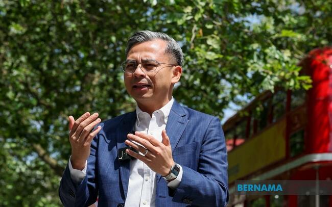 MALAYSIA CAN MAKE INFORMATION TECHNOLOGY PART OF MAINSTREAM ECONOMY